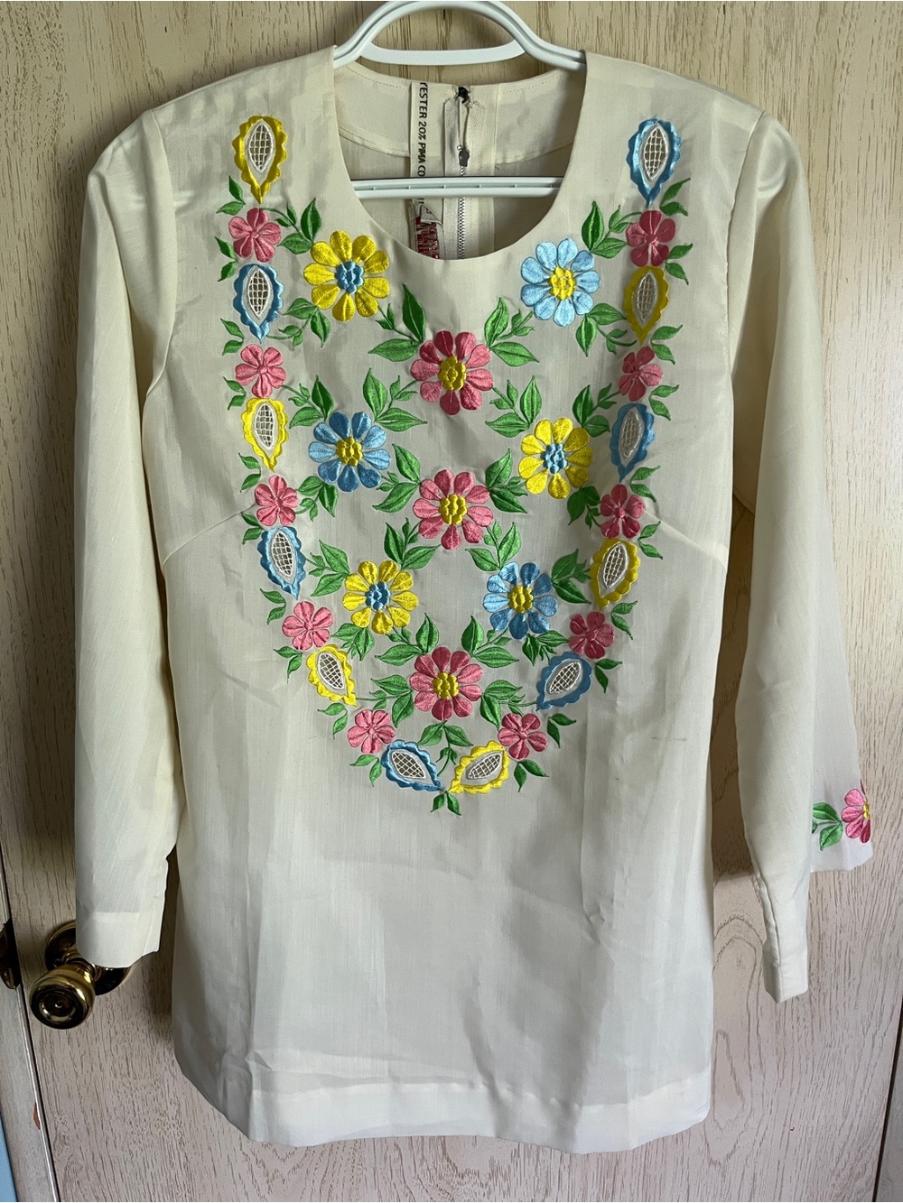 Vintage GREGGOR Embroidered Floral tunic length top with belt 70s READ